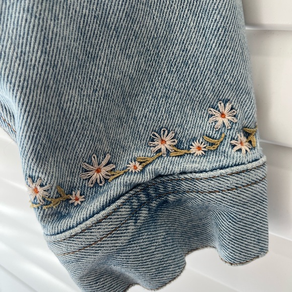 Vintage Embroidered Denim Jacket ASO Rory Gilmore - Picture 8 of 10